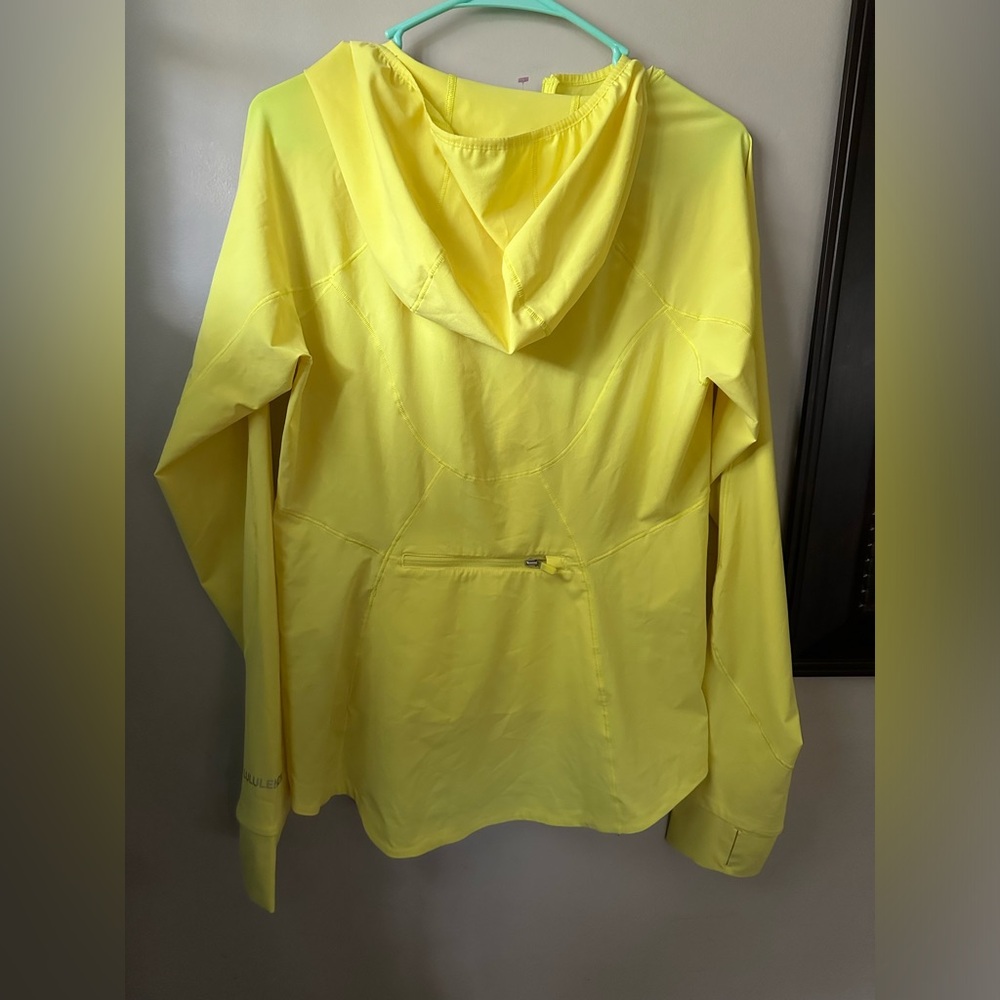 Lululemon wind breaker jacket
